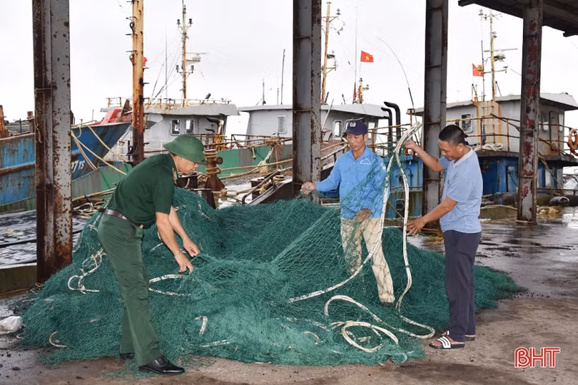 Chủ động hỗ trợ ngư dân Hà Tĩnh trong mùa mưa bão