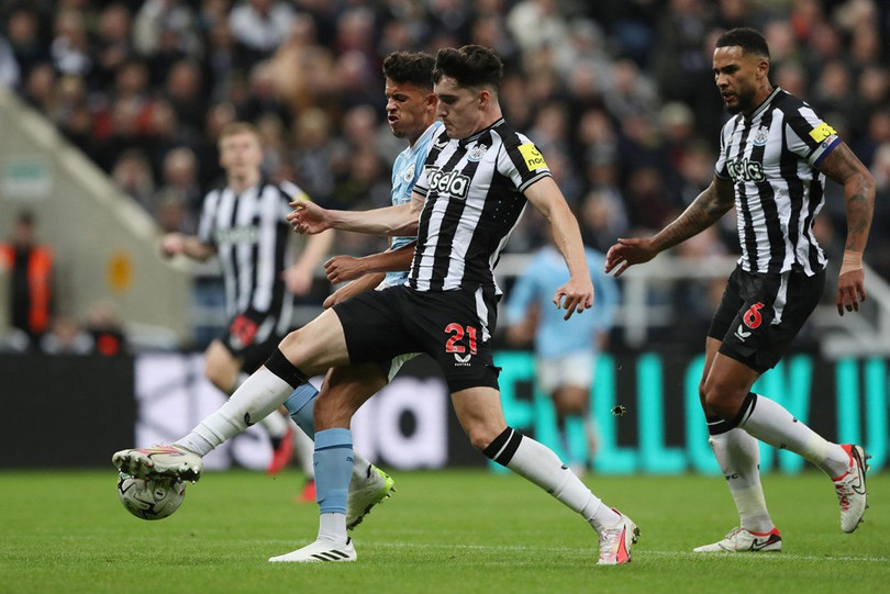 Newcastle đá bay Man City khỏi Cúp Liên đoàn Anh