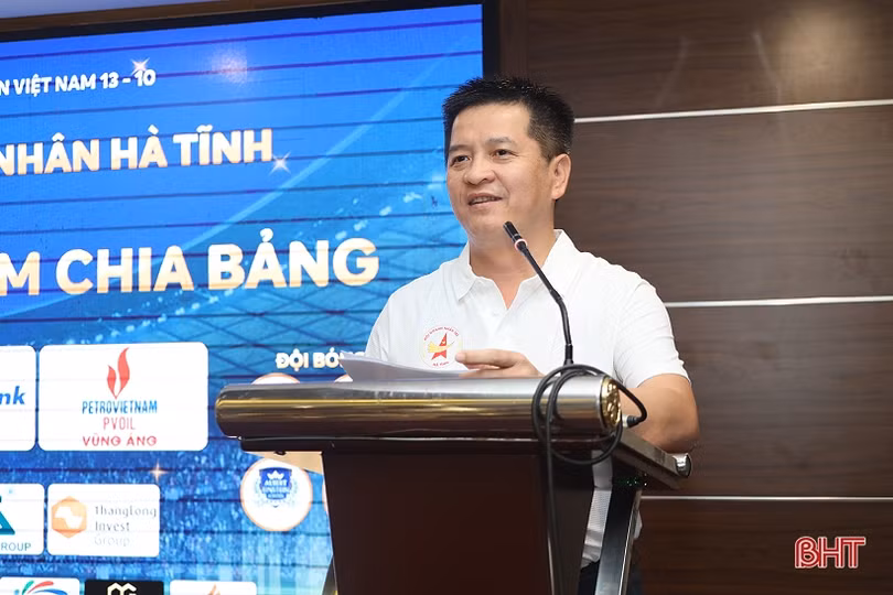 12 đội tranh cúp vô địch Giải Bóng đá Doanh nghiệp - Doanh nhân Hà Tĩnh