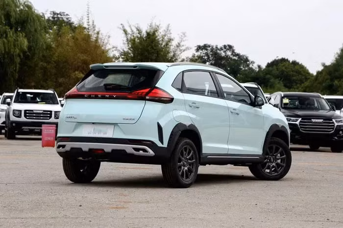 Xe hơi đẹp long lanh, giá gần 200 triệu đồng khiến dân tình “phát sốt”
