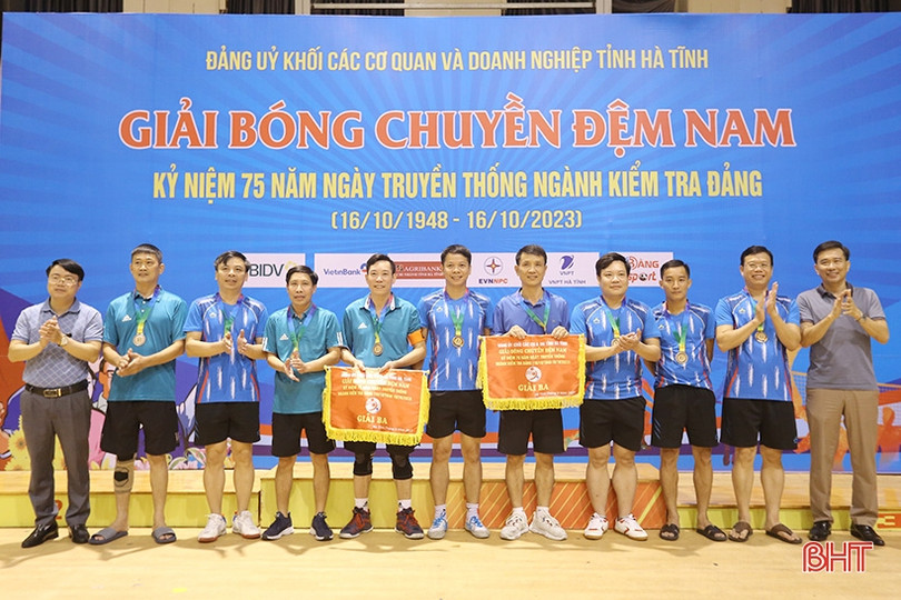 Khối Văn hóa - xã hội vô địch Giải Bóng chuyền kỷ niệm ngành Kiểm tra Đảng