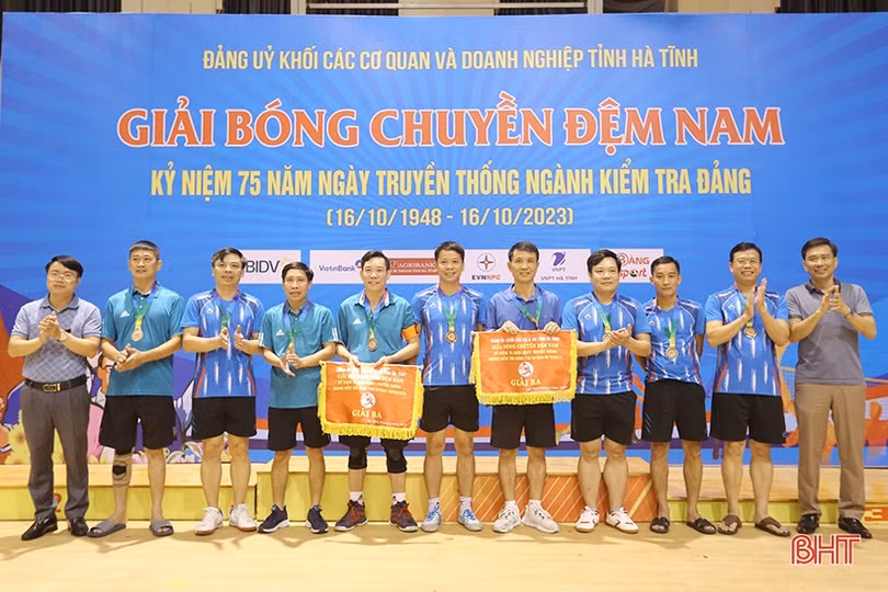 Khối Văn hóa - xã hội vô địch Giải Bóng chuyền kỷ niệm ngành Kiểm tra Đảng