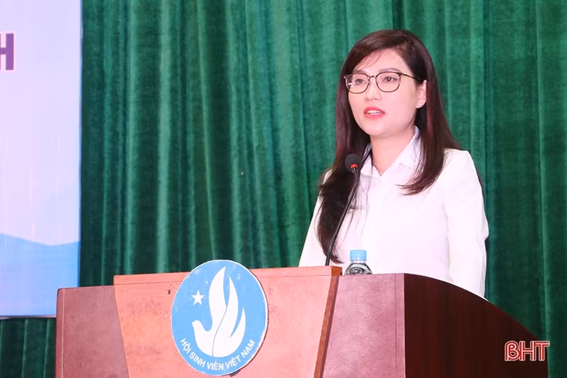 Xây dựng môi trường phát triển toàn diện cho sinh viên Trường Đại học Hà Tĩnh