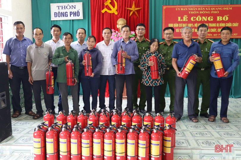 Thôn đầu tiên ở Hương Sơn 100% hộ dân có bình chữa cháy