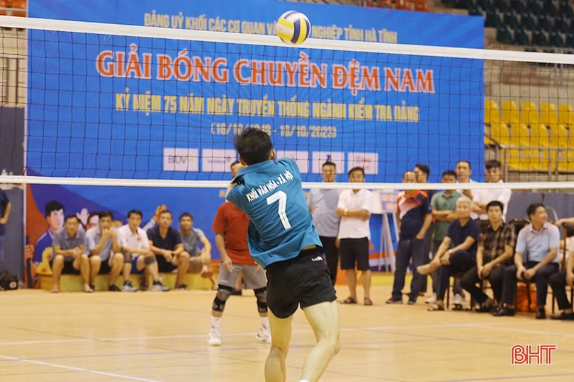 Khối Văn hóa - xã hội vô địch Giải Bóng chuyền kỷ niệm ngành Kiểm tra Đảng