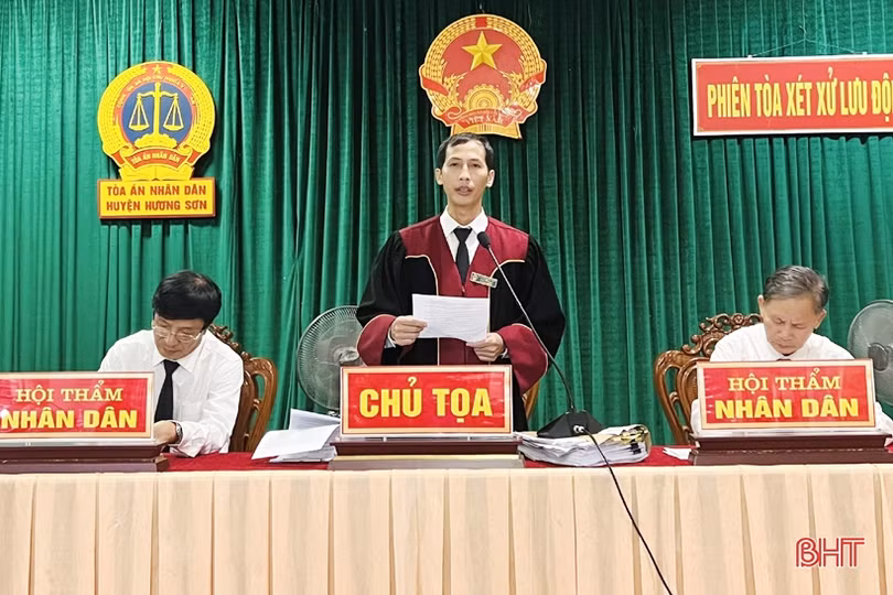 Hủy hoại tài sản của người tình sau cơn ghen mù quáng