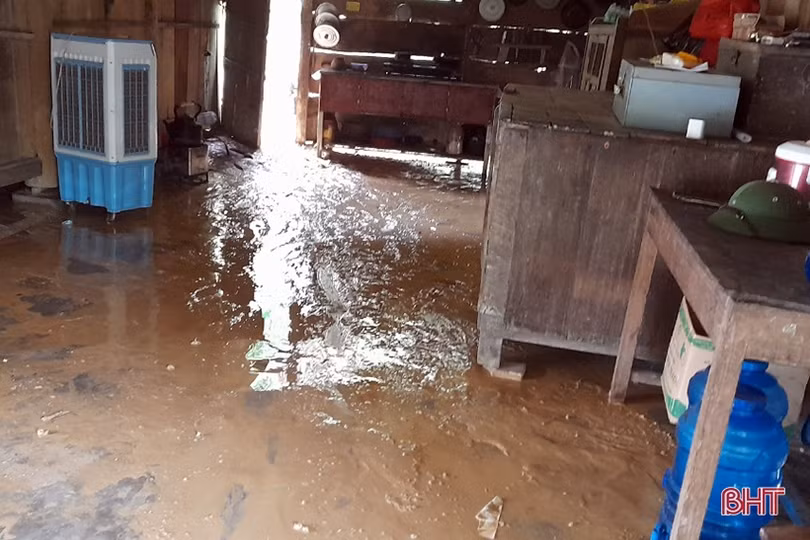 Mưa lớn, Thủy điện Hố Hô xả tràn lưu lượng 1.380 m<sup>3</sup>/giây