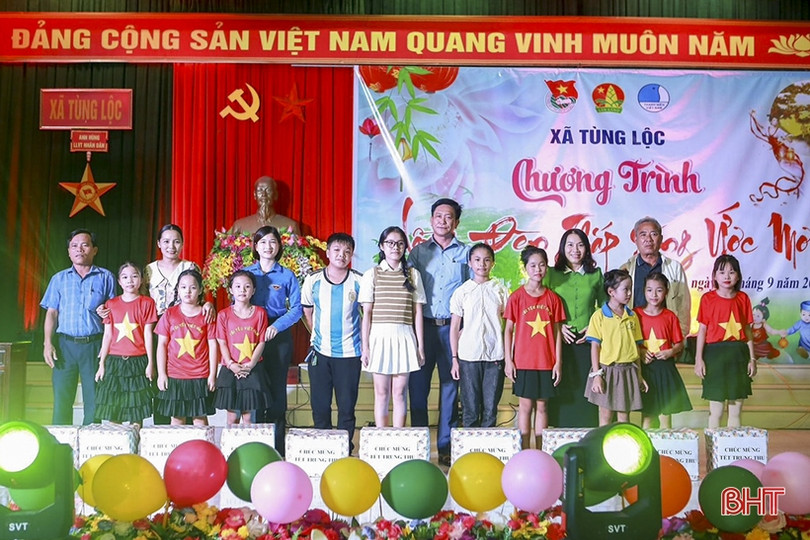 Phụ nữ Hà Tĩnh huy động gần 1,2 tỷ đồng tặng quà trung thu cho trẻ em 