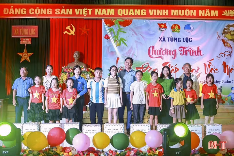 Phụ nữ Hà Tĩnh huy động gần 1,2 tỷ đồng tặng quà trung thu cho trẻ em 