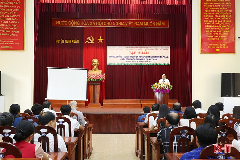 Tập huấn phòng chống tác hại của thuốc lá cho 200 cán bộ, nhân viên y tế