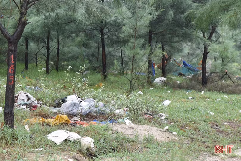 “Nhếch nhác” ở khu neo đậu tránh trú bão Cửa Khẩu - Kỳ Hà