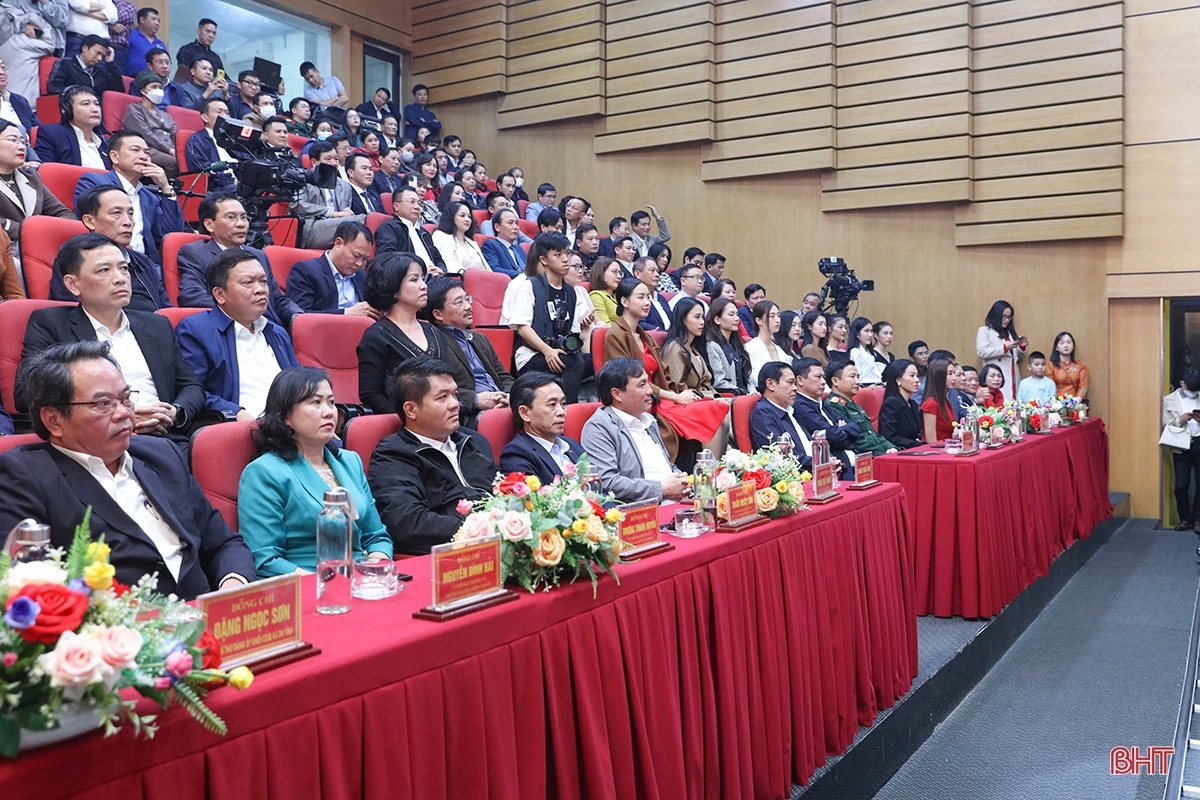 Gần 12 tỷ đồng ủng hộ chương trình “Xuân ấm áp - Tết yêu thương”