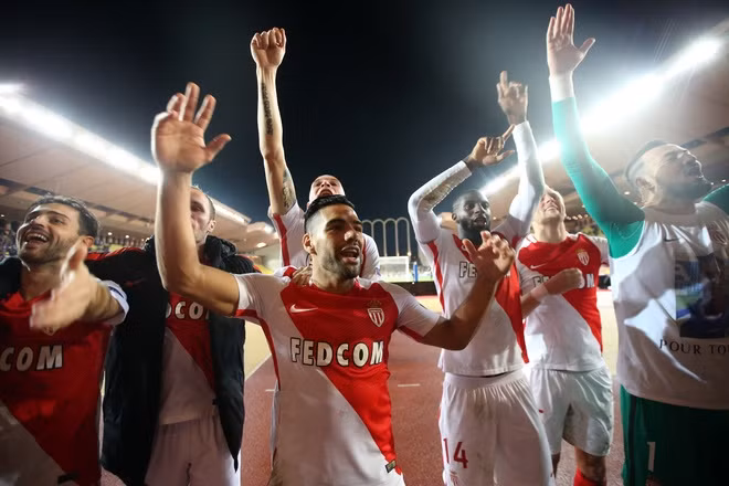 10 doi gianh quyen di tiep o champions league