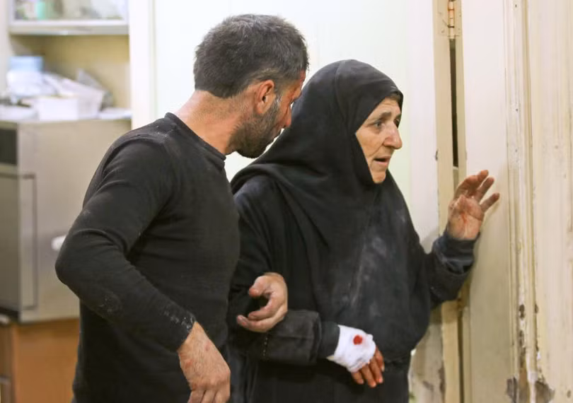 mau va nuoc mat van roi noi chao lua aleppo