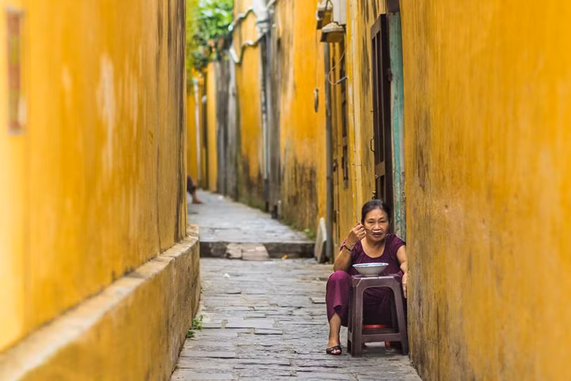 sac vang pho co hoi an dep me hoac tren bao anh