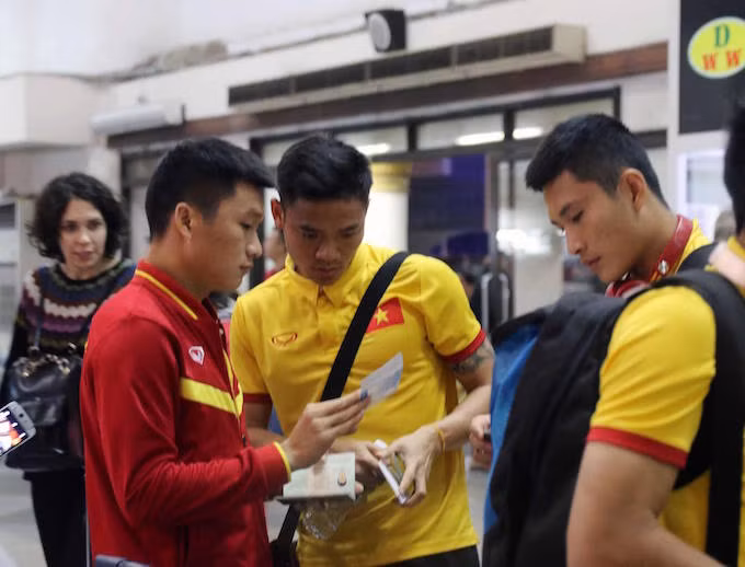 dt viet nam co mat tai nay pyi taw chuan bi cho tran gap campuchia