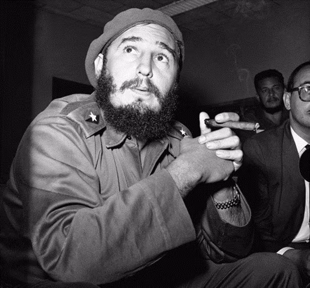 cuoc doi lanh tu cuba fidel castro qua anh