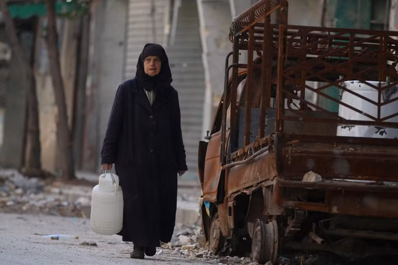 mau va nuoc mat van roi noi chao lua aleppo