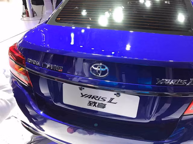 cap doi toyota vios hatchback va yaris l sedan 2017 ru nhau ra mat