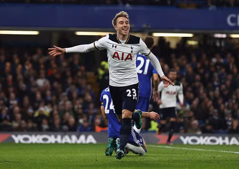 nguoc dong danh bai tottenham chelsea doi lai ngoi dau tu liverpool