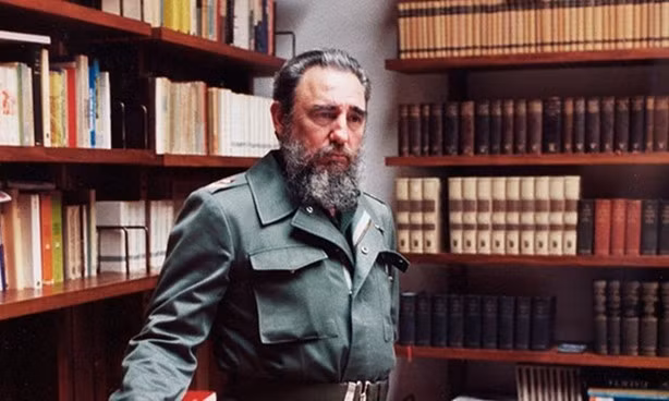 cuoc doi lanh tu cuba fidel castro qua anh