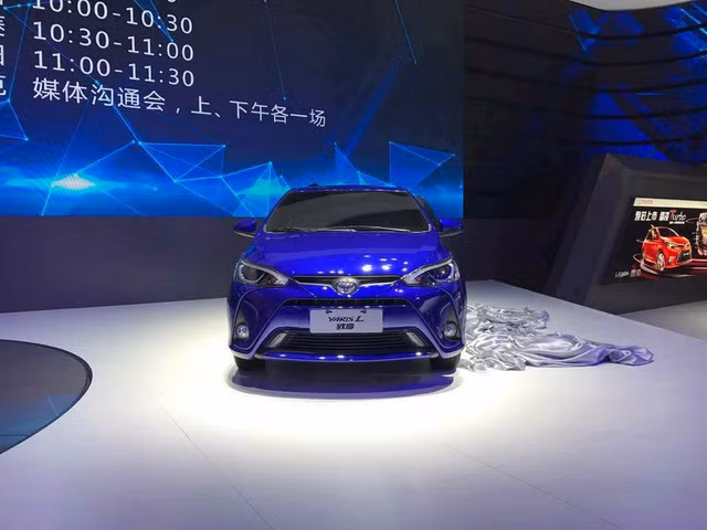 cap doi toyota vios hatchback va yaris l sedan 2017 ru nhau ra mat