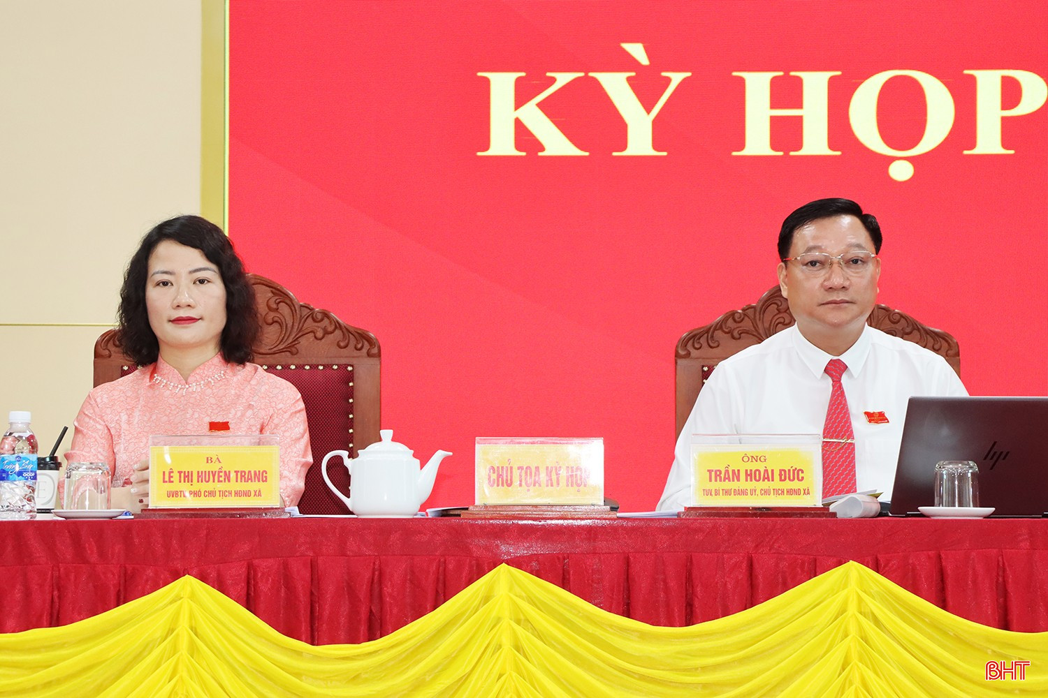 Chủ tọa kỳ họp