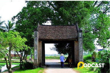 Podcast Tản văn: Cổng làng xưa vời vợi hồn quê 