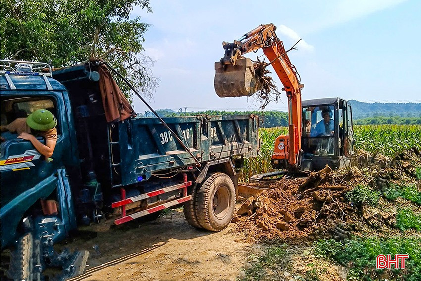 Công tác GPMB được tập trung thực hiện tạo điều kiện thuận lợi cho các đơn vị thi công dự án. bqbht_br_z6611287673356-1aaa6138a71bceff3345ec9e7c399cc4.jpg