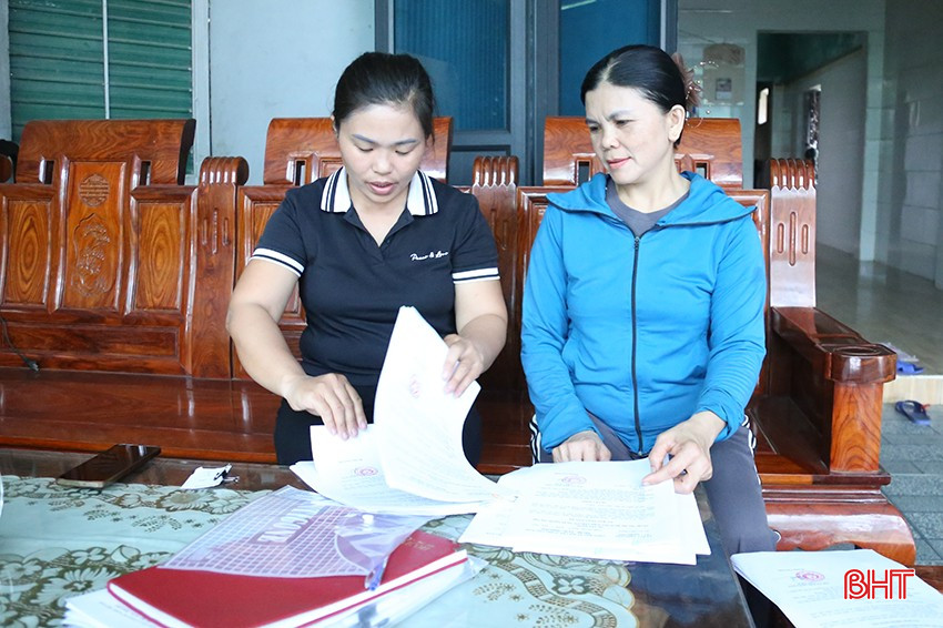 Xã Cẩm Dương (Cẩm Xuyên) rà soát các hộ bị thiệt hại do DTLCP trên địa bàn. bqbht_br_img-2406.jpg