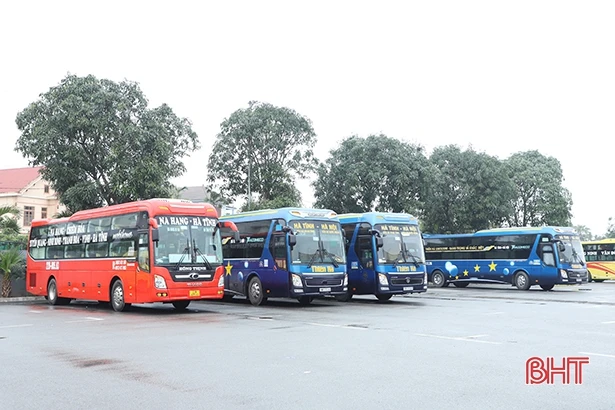 Phòng dịch Covid-19, nhiều khách hàng Hà Tĩnh đổi, trả vé xe đường dài