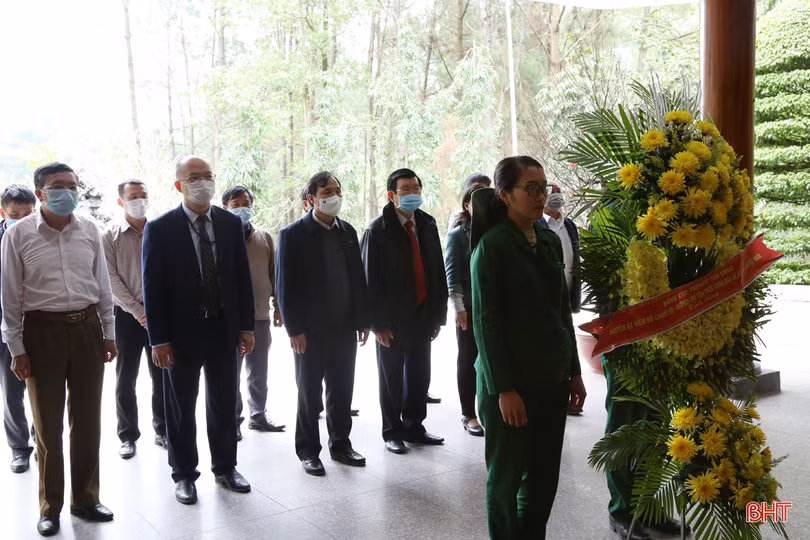 Nguyên Chủ tịch nước Trương Tấn Sang chúc tết tại Hà Tĩnh