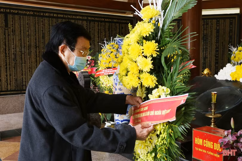 Nguyên Chủ tịch nước Trương Tấn Sang chúc tết tại Hà Tĩnh