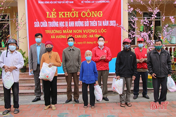 Hỗ trợ 800 triệu đồng sửa chữa 8 trường học ở Hà Tĩnh bị hư hỏng do thiên tai