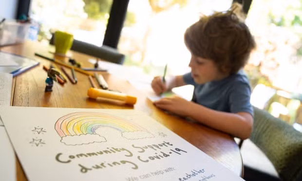 Hàng trăm trẻ em ở Anh nhập viện mỗi tuần vì căn bệnh hiếm gặp sau COVID-19