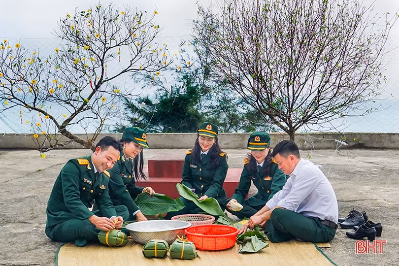 Vẻ đẹp vào xuân của “viên ngọc bích” trên vùng biển phía Nam Hà Tĩnh