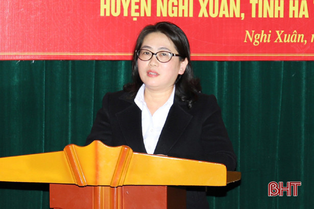 Trao quyết định bổ nhiệm Chánh án TAND huyện Nghi Xuân