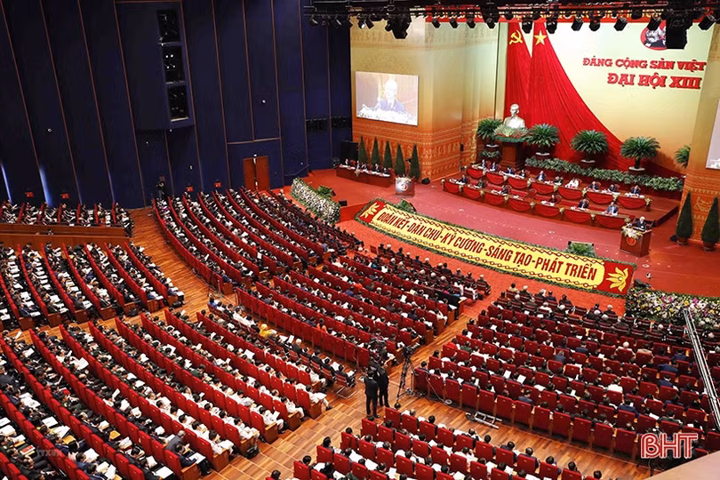 Bài học nắm bắt thời cơ trong quá trình lãnh đạo cách mạng