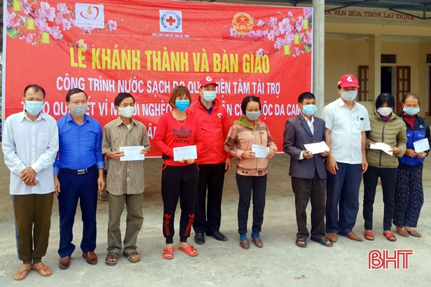 Người dân vùng lũ Sơn Bằng đã có nước sạch