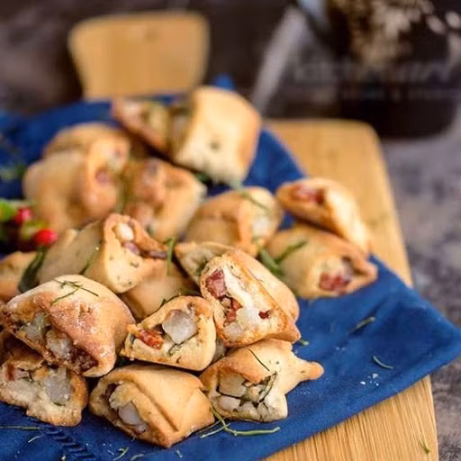 Nhớ quay quắt những thứ quà trong khay bánh kẹo tết “ngày xưa ta bé”