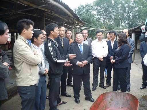 Chủ tịch UBND tỉnh kiểm tra tại Lò giết mổ gia súc tập trung tại phường Văn Yên