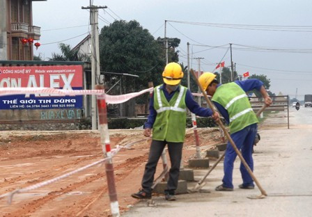 ... làm việc hăng say