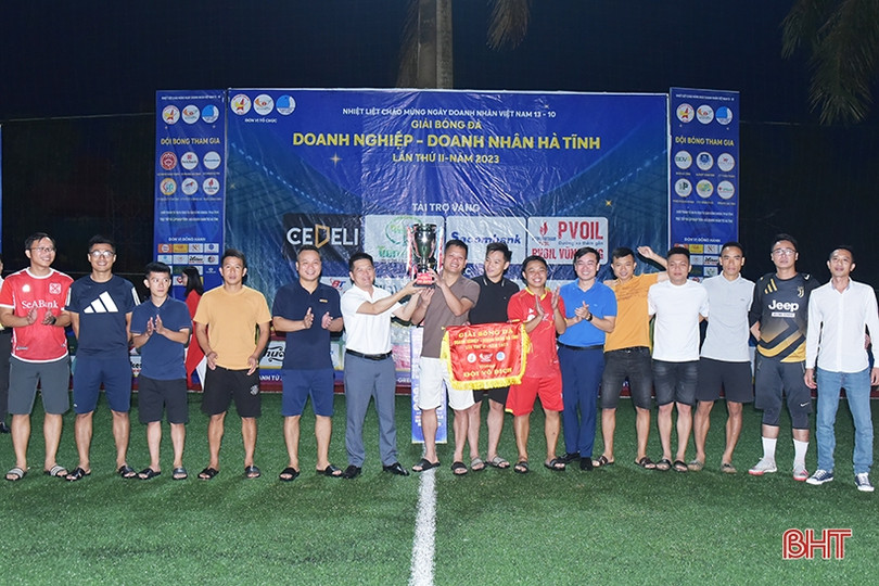 VPBank vô địch Giải Bóng đá Doanh nghiệp - Doanh nhân Hà Tĩnh