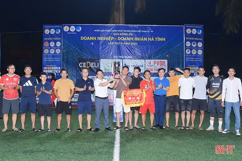 VPBank vô địch Giải Bóng đá Doanh nghiệp - Doanh nhân Hà Tĩnh
