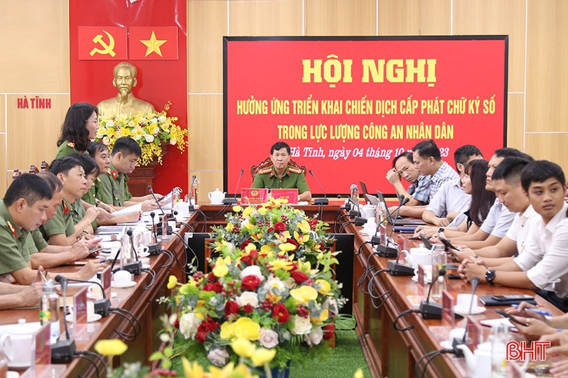 Công an Hà Tĩnh triển khai cấp phát chữ ký số trong toàn lực lượng