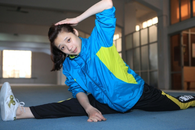 Ngọc nữ Wushu Dương Thúy Vi trở thành 'người hùng' ASIAD dù chấn thương nặng, tự tin thi đấu là có HCV - Ảnh 3. Dương Thúy Vi trở thành người hùng ASIAD dù chấn thương nặng