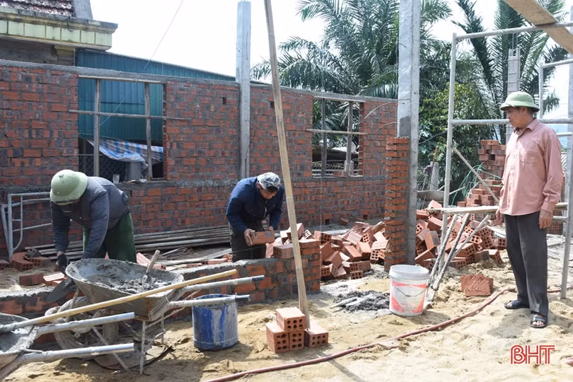 Đẩy nhanh tiến độ làm nhà ở cho hộ nghèo Hà Tĩnh