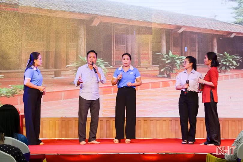 Tiểu phẩm “cây nhà lá vườn” nâng cao hiệu quả hoạt động hội phụ nữ