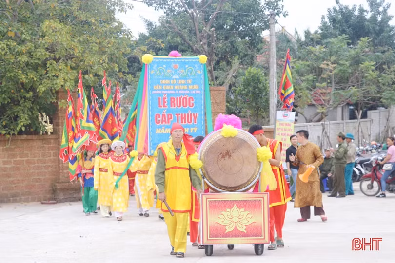 Tổ chức lễ hội Đền Cả gắn với tour, tuyến du lịch văn hóa tâm linh