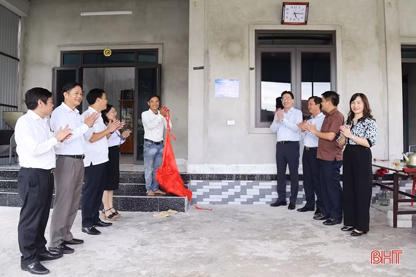 Đẩy nhanh tiến độ làm nhà ở cho hộ nghèo Hà Tĩnh